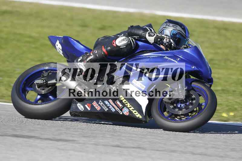 /Archiv-2025/02 28.-31.01.2025 Moto Center Thun Jerez/rot-red/88